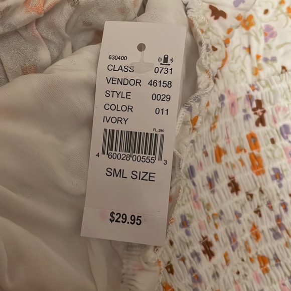 NWT pac sun fun floral crop top! - Picture 4 of 4